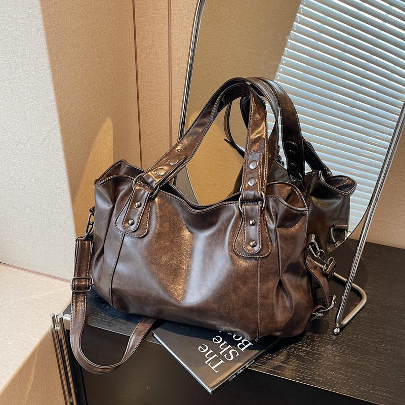 Premium retro large-capacity commuter tote bag women's autumn and winter new versatile shoulder messenger bag