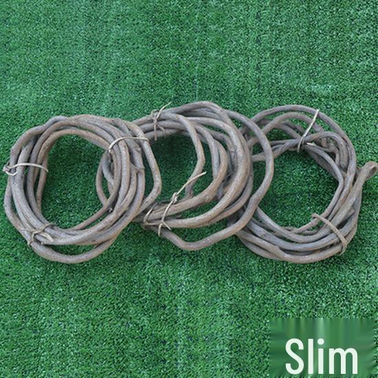 Decorazione Matrimoniale con Vite Rossa Appassita, Rattan, Viticci di Foglie d'Uva e Rami di Vecchia Vite Artificiale
