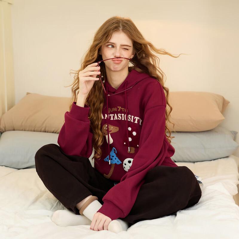 

Sancai Embroidered Fleece Hooded Sweatshirt S