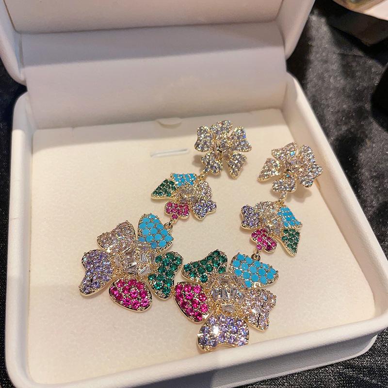 

Серьги Light Luxury Atmosphere Exaggerated Long Flower, ретро, элегантный темперамент, популярные серьги разноцветный