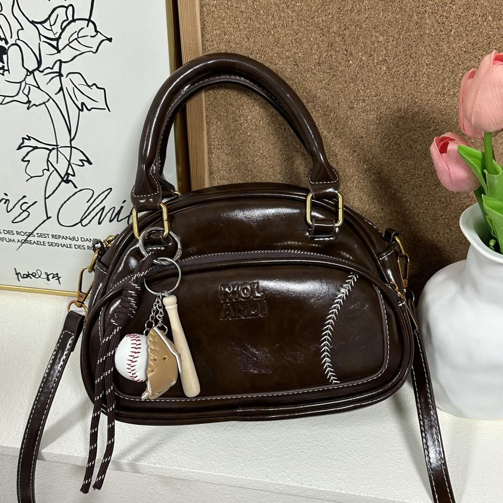 Ielgy Portable Retro All-Match Messenger Bag Commuter Fashion Small Square Bag