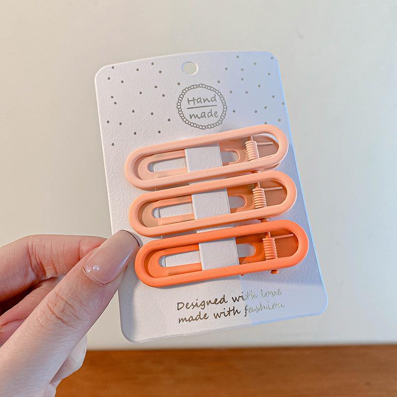 Pink Dopamine Hair Clip: Y2K Seamless Round Hairpin - Cute Small Side Clip for Women’s Bangs