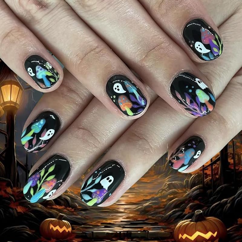 24 Pcs Maple Leaf Press On Nails Short Square Fall Leaves Fake Nails Glue On Nails Autumn Acrylic Nails with Gold Foil Designs Reusable Maple Leaves