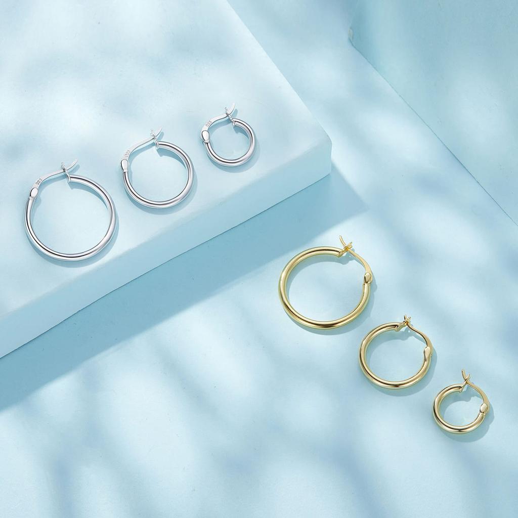 Gold-plated classic hoop earrings, silver clasp earrings, size M
