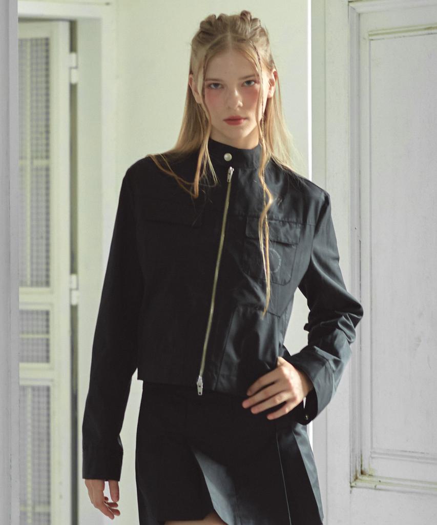 Etre Au Sommet Circle Logo Zip-Up Jacket (Black)