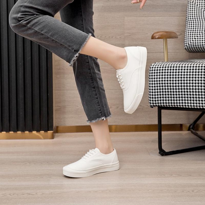 New Women Flat Sneakers Shoes Non-slip Women's Skateboard Shoes Breathable Student Female Shoes Running