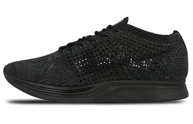 

Nike Flyknit Racer Потрійний Чорний 526628-009 42.5