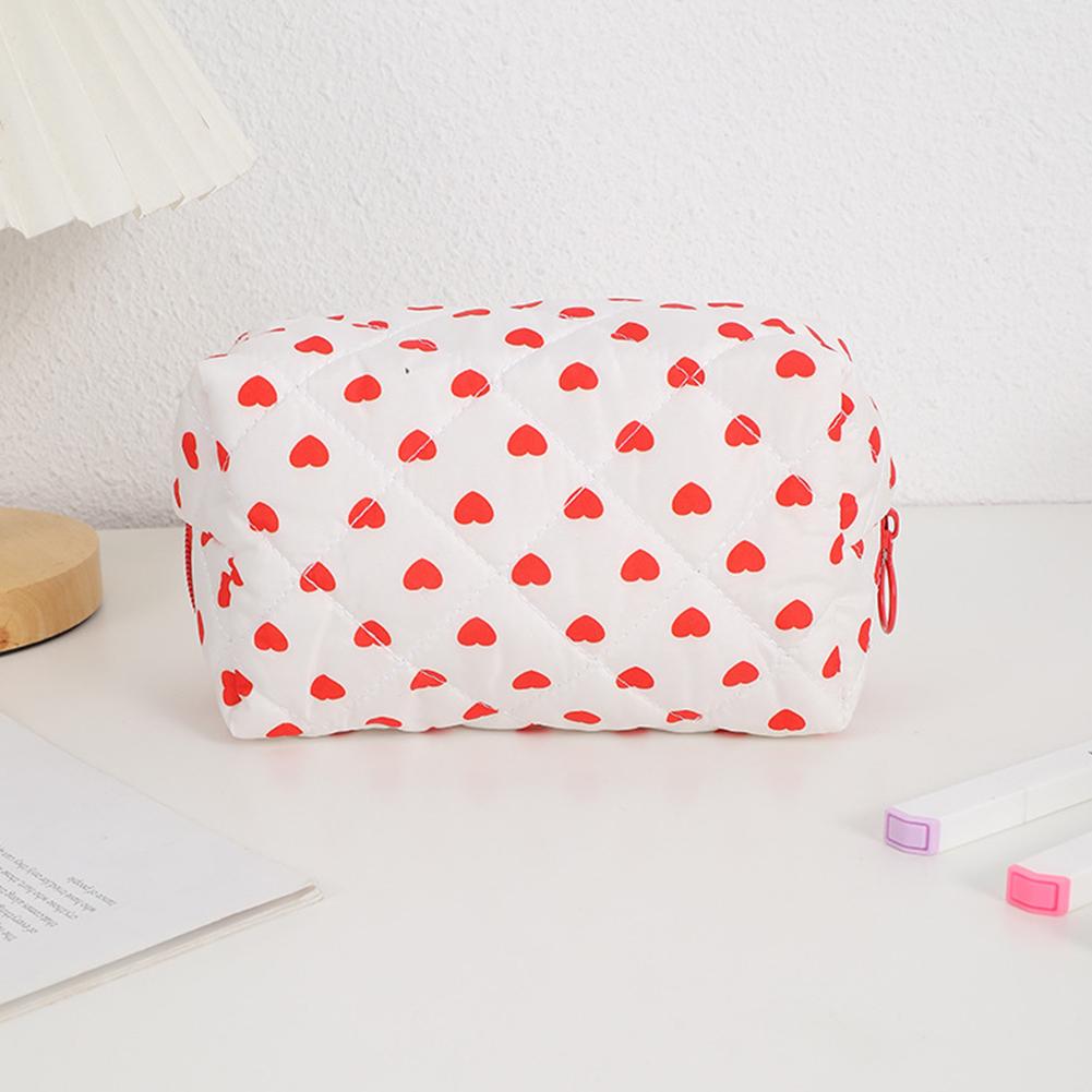 

Косметичка для женщин с узором в виде сердечек, стеганый косметический органайзер для путешествий, несессер для туалетных принадлежностей, косметичка белый