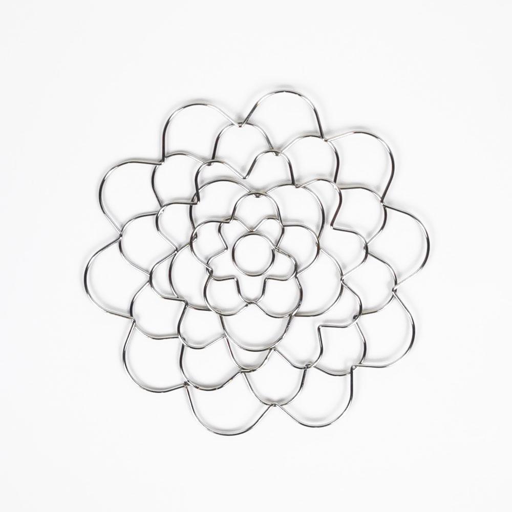 Foldable Metal Laser-Cut Floral Arrangement Grid – Trending Flower Arranging Aid