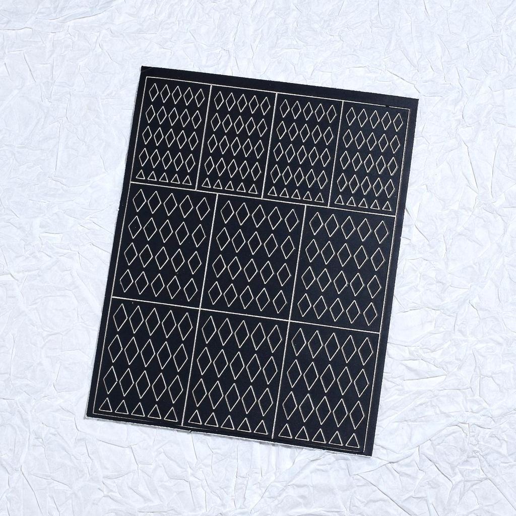 Décalques pour ongles: Autocollants Dégradés à Carreaux et Imprimé Léopard avec Gabarit Creux Double Usage.