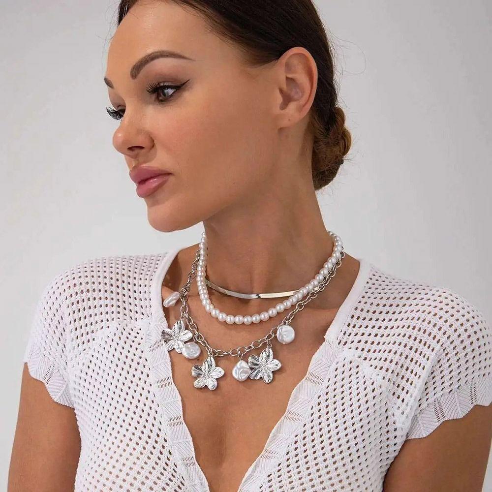 Multilayer Flower Pendant Necklace Flower Clavicle Chain Imitation Pearl Snake Chain Choker  Gift