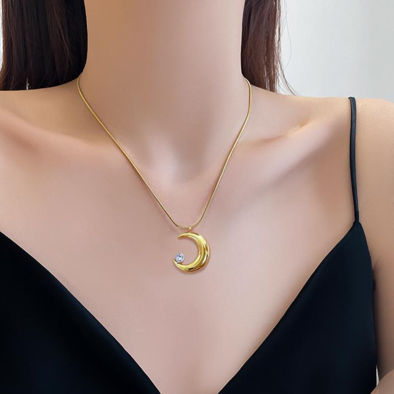 Titanium Steel Moon Zircon Minimalist Wind Furnace Real Gold Necklace Female Collarbone Chain Accessories