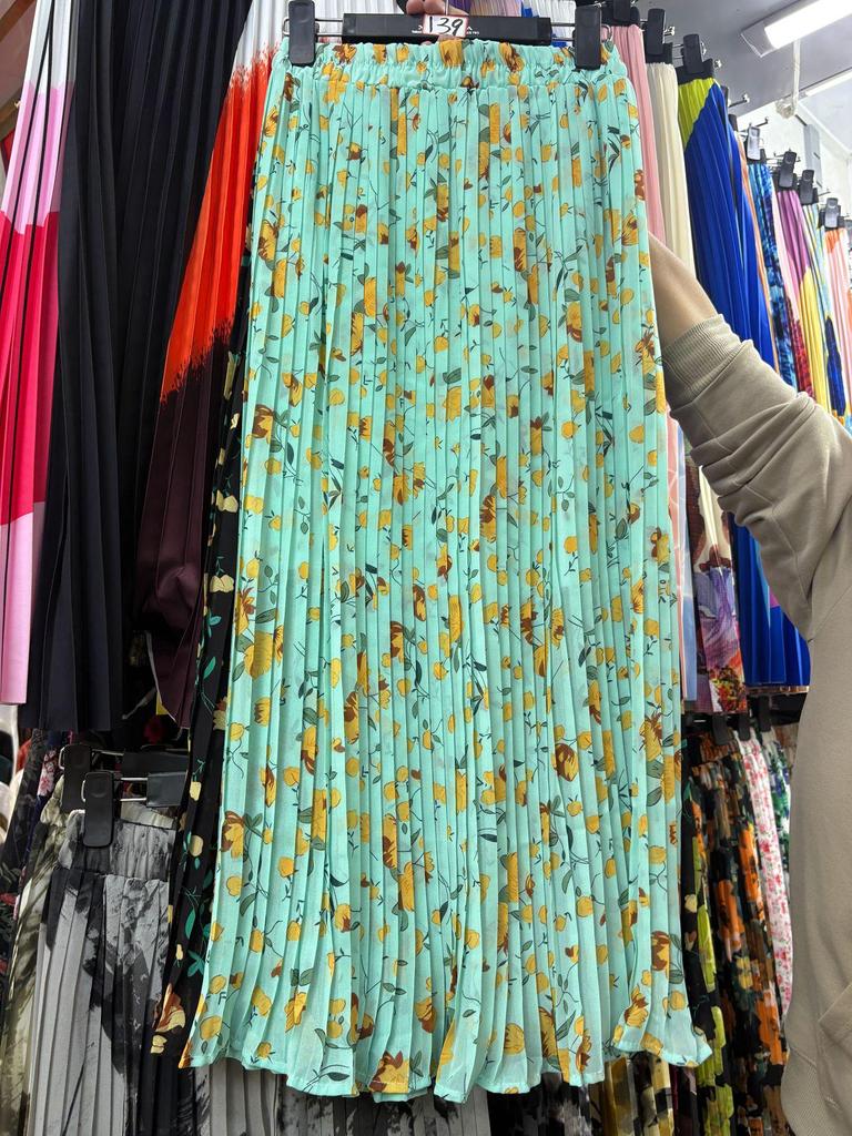 European & American Pleated Print Midi Skirt, Soft Chiffon Fabric, High Waist, Versatile Style