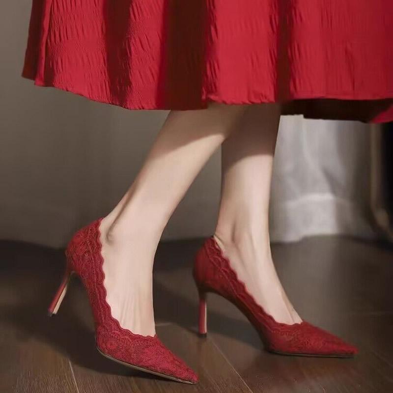 Luxusní bílé krajkové výšivky vysoký podpatek svatební bota žena elegantní špičatá špička značkový design jehlový podpatek lodičky dámské svatební šaty zapato