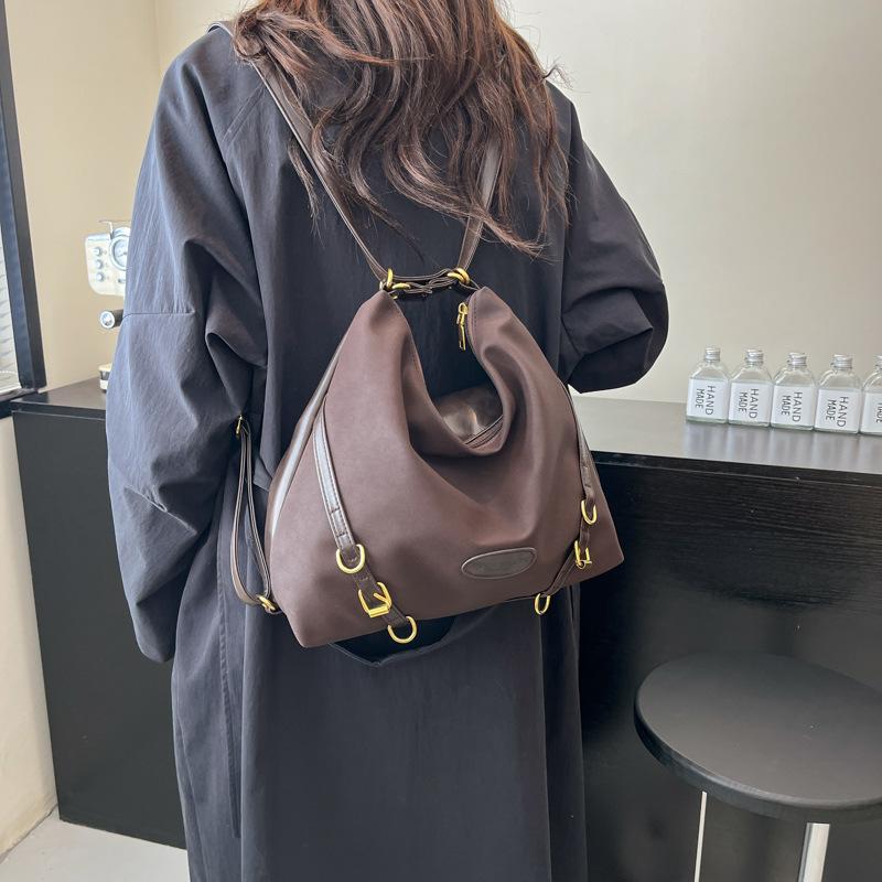 Large-capacity commuter bag women's 2025 new autumn and winter retro fashion pleated tote bag premium texture backpack