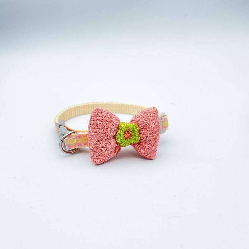 The New Butterfly Plush Collar Dog Collar Is Designed Forcats Anddogsto Becomfortable and Durablewith Soft and Sturdy Materials That Are Easy To Clean