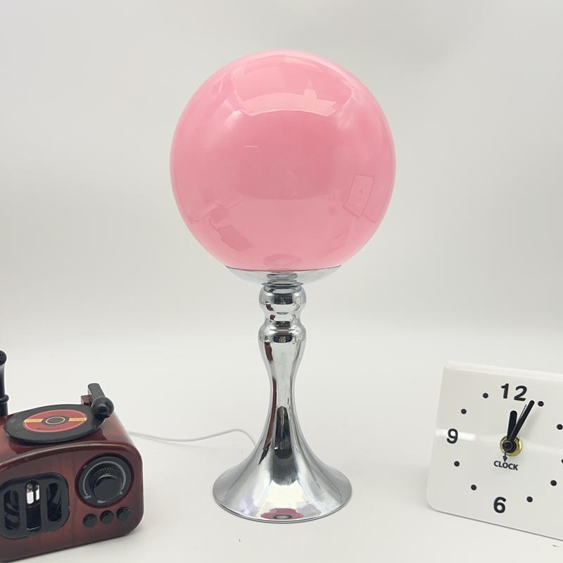 

Баухауз Средневековая настольная лампа для спальни, прикроватная тумбочка для гостиной, стекло, креативное украшение, настольная лампа, скандинавские светодиодные ретро-ночники 12CM розовый