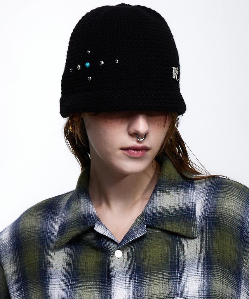 Aleseueseussi Rivet Knit Beanie - Black