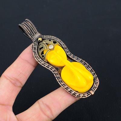 Žltý drahokam modliacej sa dámy z čistého medeného drôtu omotaný ručne vyrobeným šperkom s príveskom