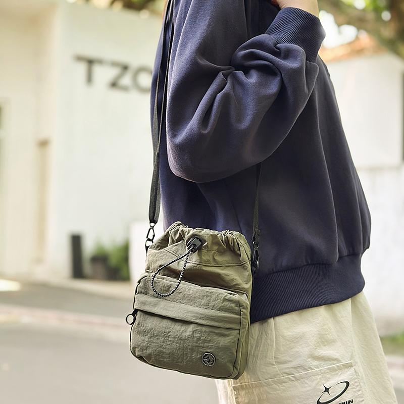 Women's Portable Sports Water Cup Bag Drawstring Nylon Crossbody Mini Mobile Phone Bag