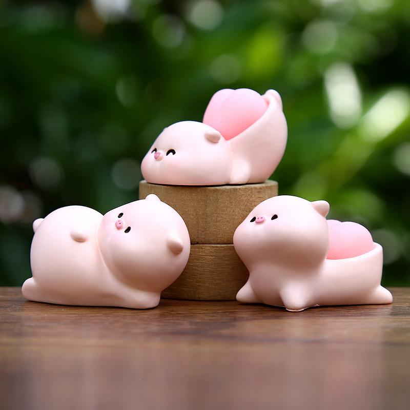 

Soft Butt Pig Plush Toy Resin Collectible For Stress Relief And Kids