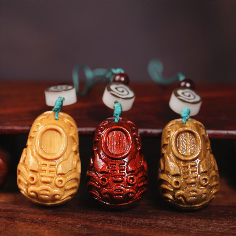 Rosewood Green Sandalwood Tiger Head Shoe Pendant Charm for Wedding or Birthday Gift
