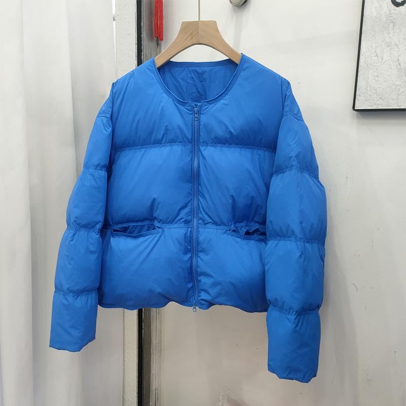 Round neck thickened down jacket women's short model, new casual style loose and thin fashion warm white duck down jacket
