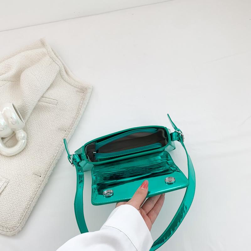 2025 New Niche Underarm Bag Bag Women's Spring High-end Fashion Baguette Bag Casual Commuter Pu Shoulder Bag