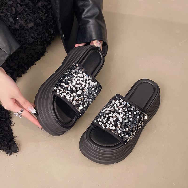 Platform slippers women's summer wear new beautiful heightening beach shoes one-word drag slope heel fashion
