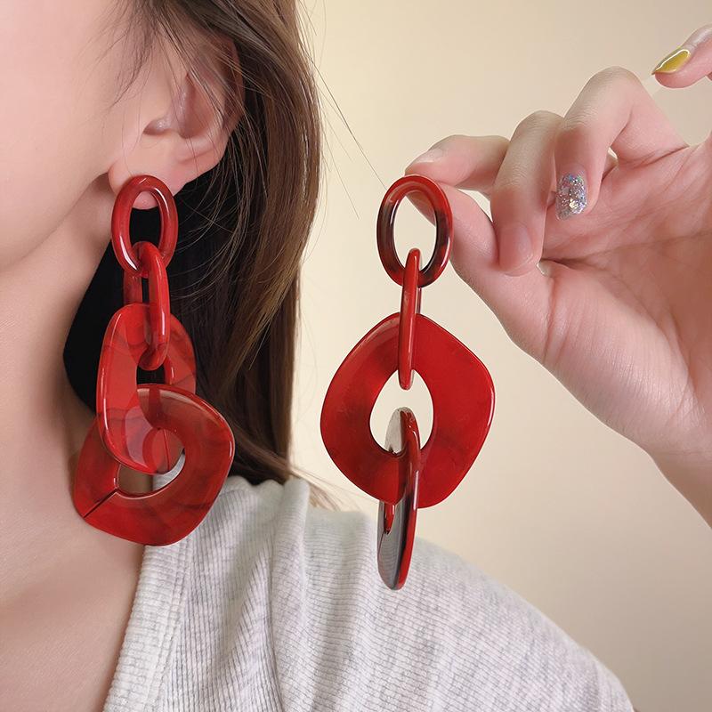 Exaggerated Acrylic Irregular Chain Pendant Earrings For Women Personality Red Large Circle Spliced Earrings