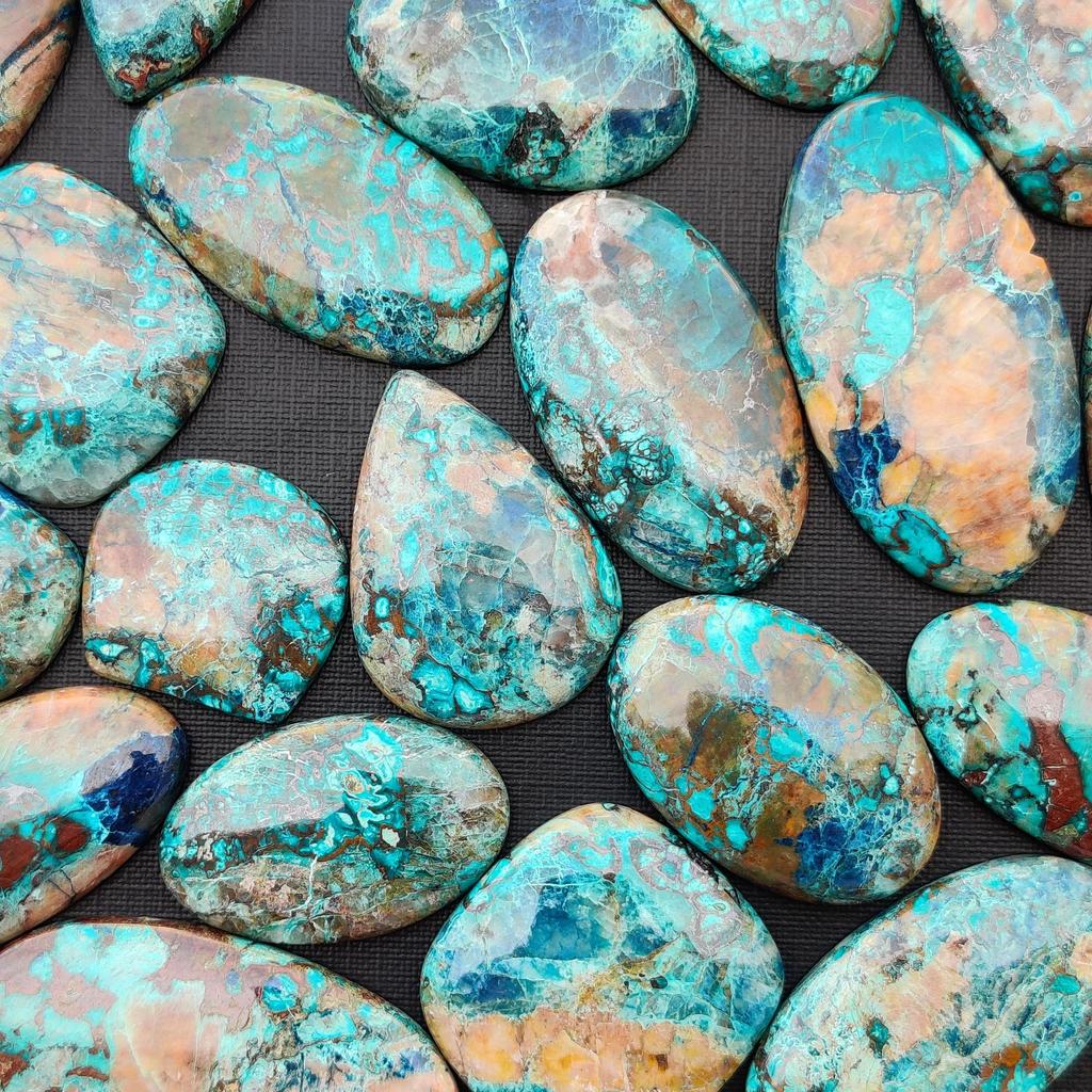 Piatră prețioasă vindecătoare, piatră prețioasă naturală poloneză cu cabochon de azurit malachit, lot de pietre prețioase, lot de cabochon de toate formele și dimensiunile.