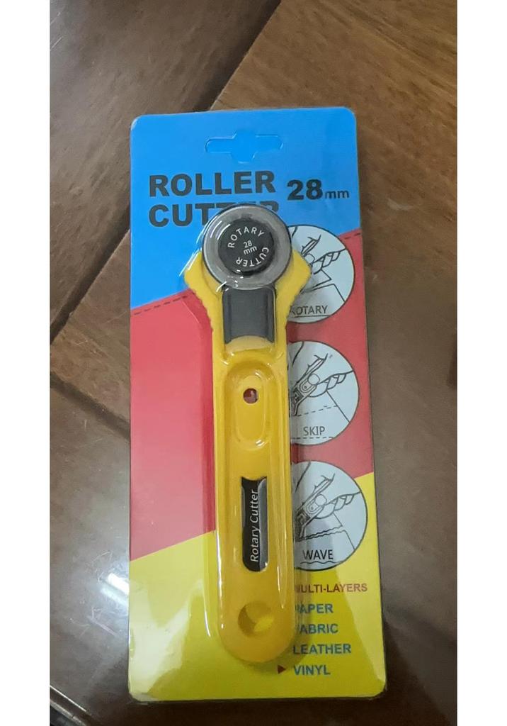 28mm Fabric Rotary Cutter with 45mm Wheel for Patchwork and Sewing