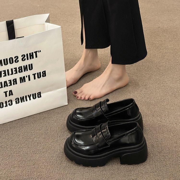 Women's Spring Black Thick-soled Loafers Retro Breathable Small Leather Shoes Casual All-Match Single Shoes