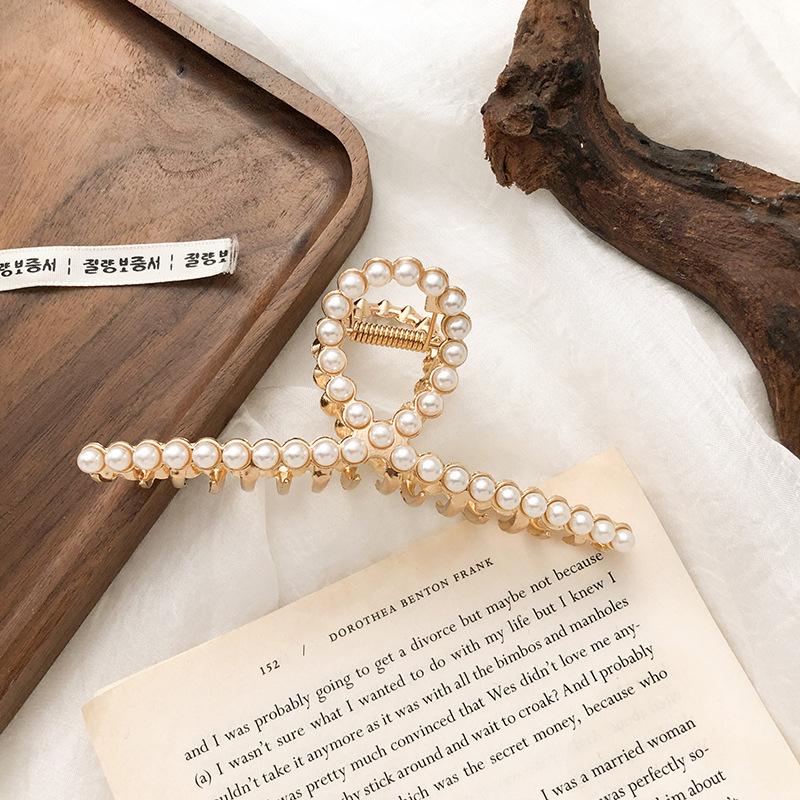 Women Fashion Gold Hollow Geometric Hair Claw Retro Hair Clips Barrette Hair Crab Hair Clips Headband Hairpin Hair Accessories