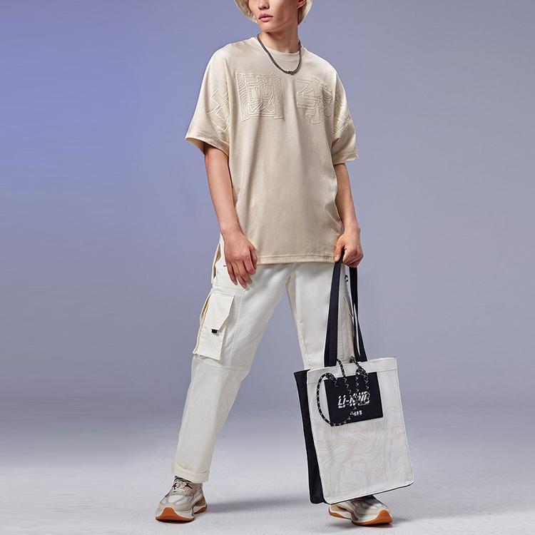 Li Ning SS22 Round Neck Printed Loose Casual Short Sleeve T-Shirt Unisex Tops Swan-White AHSS100-4