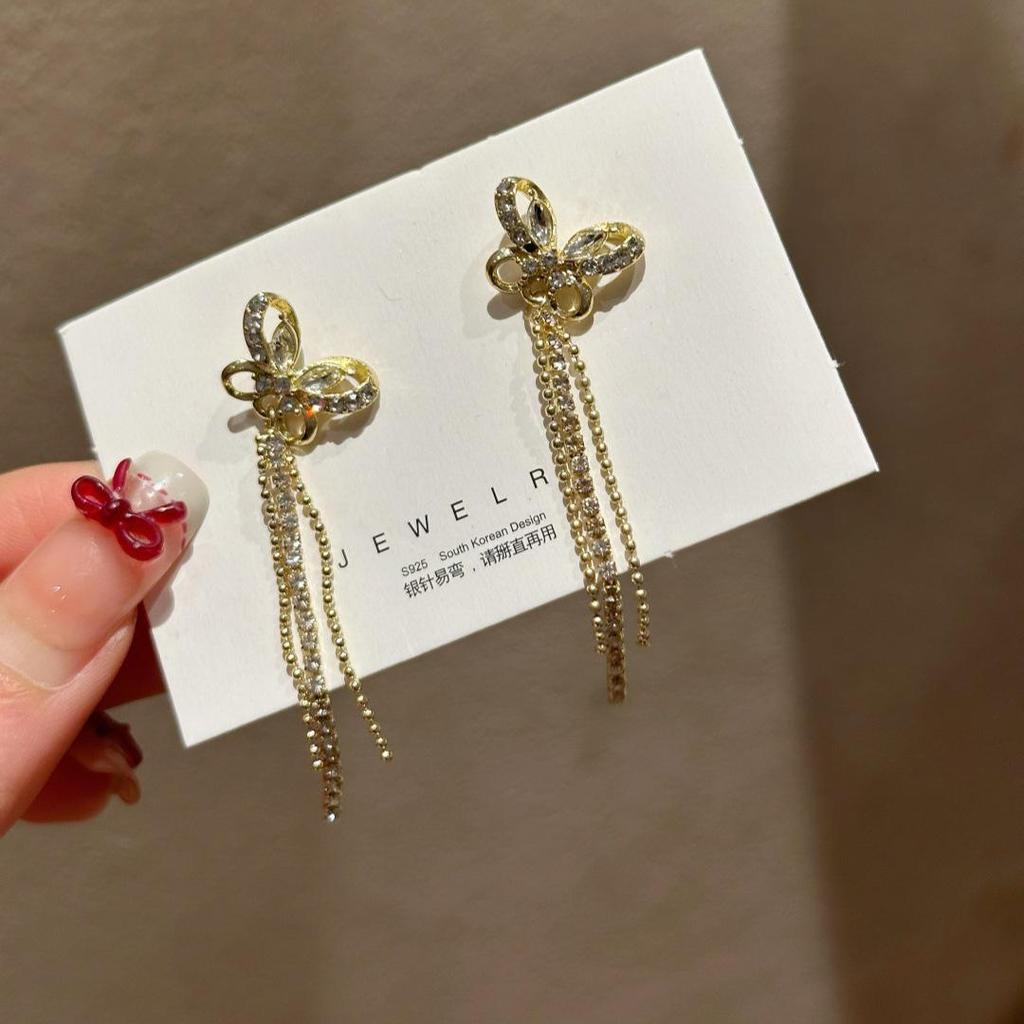 Exquisite Japanese & Korean Zircon Butterfly Tassel Earrings: Luxe, Fashionable & Dazzling
