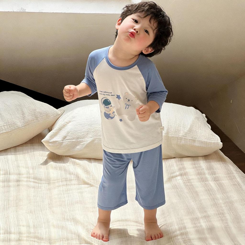 Sommer-Schlafanzug-Set mit Sieben-Ärmeln aus Eis-Seide für Kinder – Süße Loungewear für Jungen & Mädchen