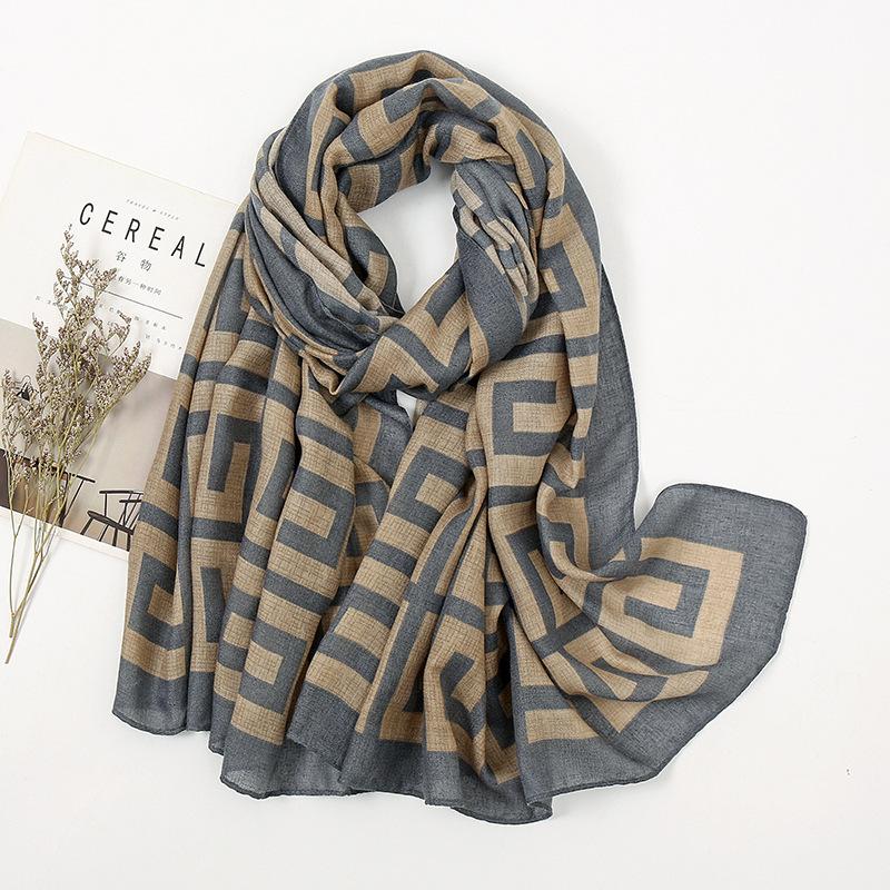 Cotton and linen women's popular scarf, summer fashion high-quality versatile sunscreen shawl