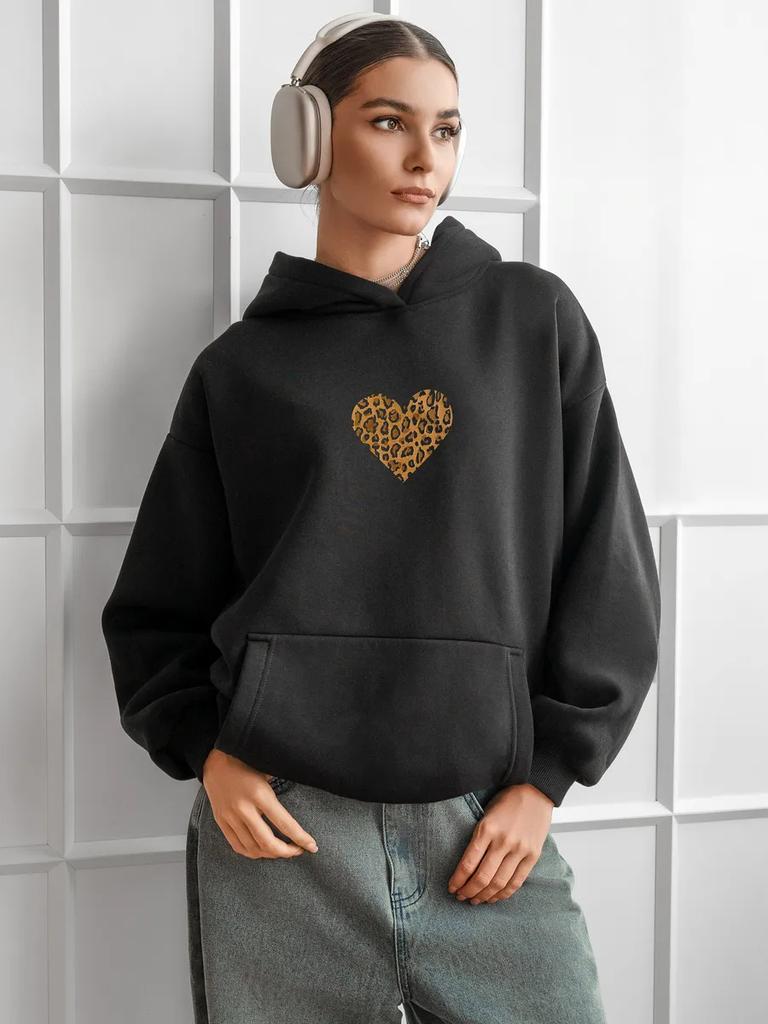 Leopard Print Heart Graphic Hoodies Men Women Casual Sweatshirt Oversized Y2k Harajuku Fleece Warm Tracksuit Female Male Clothing