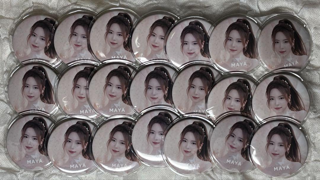 

[USED] NiziU Maya sweetnonfiction 11 can badges