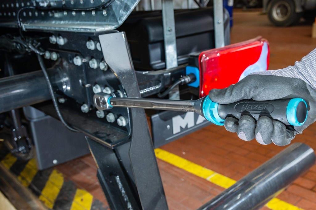 HAZET Momentový klíč Momentový klíč Čtvercový mm 32 zubů Úhel 519 mm Přepínací ráčna Snadné použití pro automobily a jízdní kola Japonský dovoz Výstup 12.5