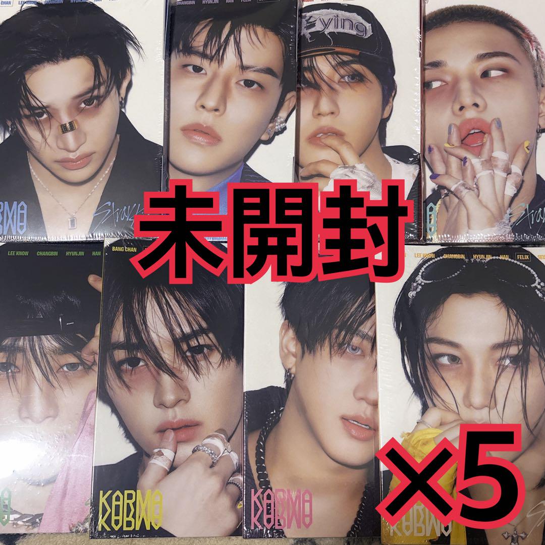 

[USED] straykids album 8 types x 5 accordion KARMA