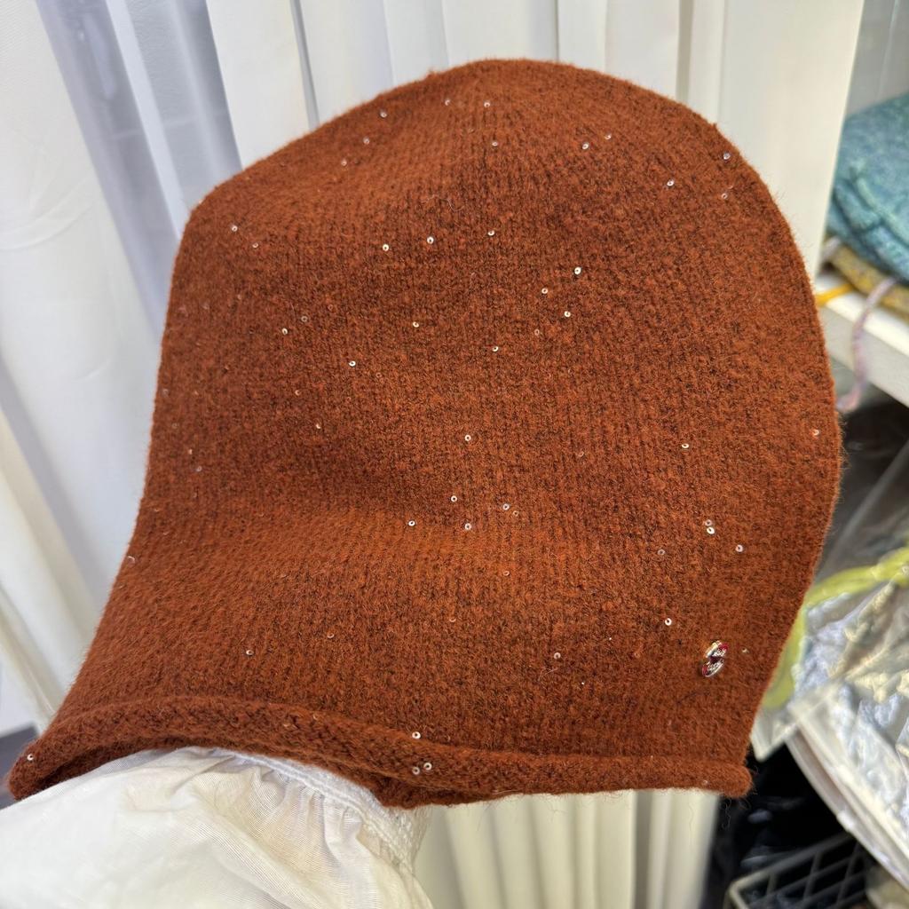 Premium sequined stacking hat women's autumn and winter warm knitted cold hat showing face small ear protection hat wool hat