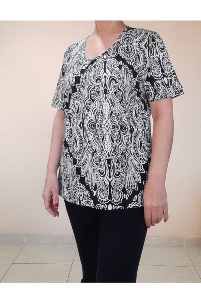 Damen Stil Übergröße T-Shirt Schwarz und Weiß Gemustert Gekämmte Viskose T-Shirt mit Gekräuseltem Kragen