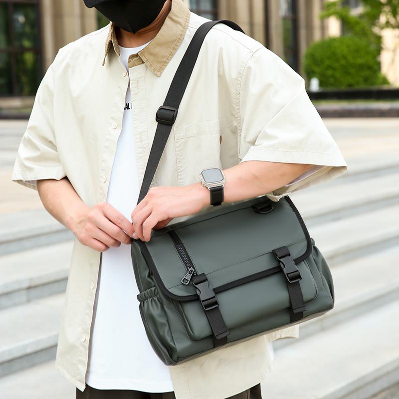 Lightweight Multi Use Messenger Bag for Daily Casual Outdoor Travel Unisex Shoulder Bag with Adjustable Strap