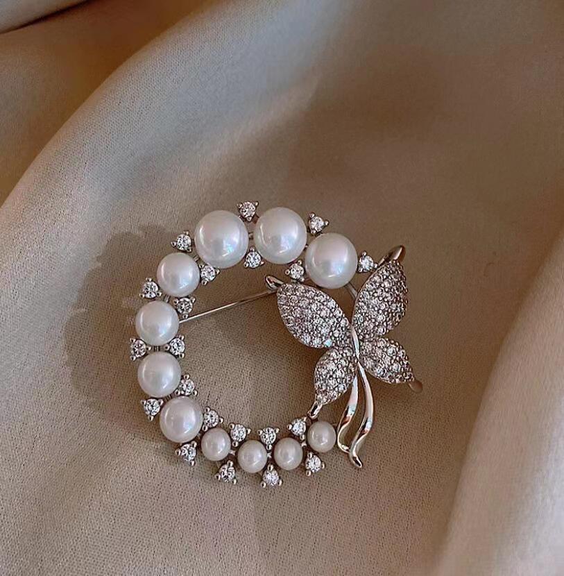 Korean Rhinestone Pearl Butterfly Brooch Anti-Exposure Pin