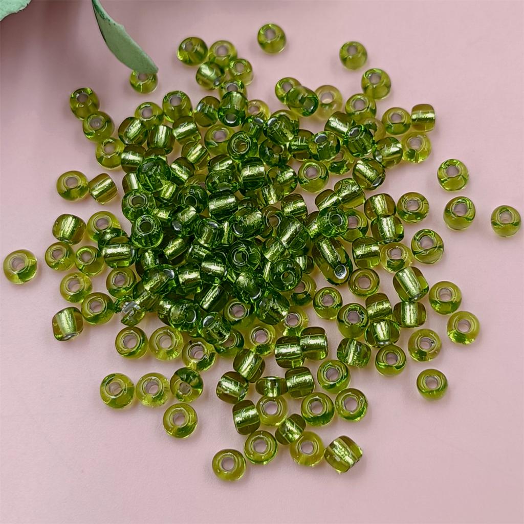 500 stk For smykkefremstilling 4mm DIY Øredobber Halskjede Armbånd Løse Mellomleggsperler Anheng Glassfrøperler Miksfarge Fargerik
