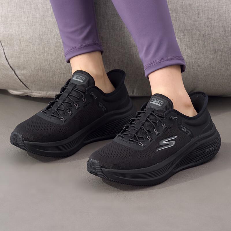 Skechers Women s GO7/24 Running Shoes 6.5