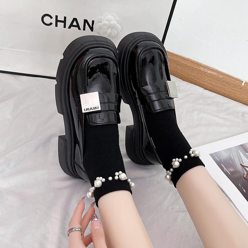 Loafers women's 2025 spring and autumn new thick-soled one-pedal black uniform French muffin sole small leather shoes women's shoes