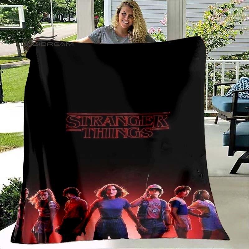 Kreslená deka Stranger Things Módní flanelová nadýchaná fleecová přehozová deka Dárek pro děti i dospělé Pohovka Cestování Kempování